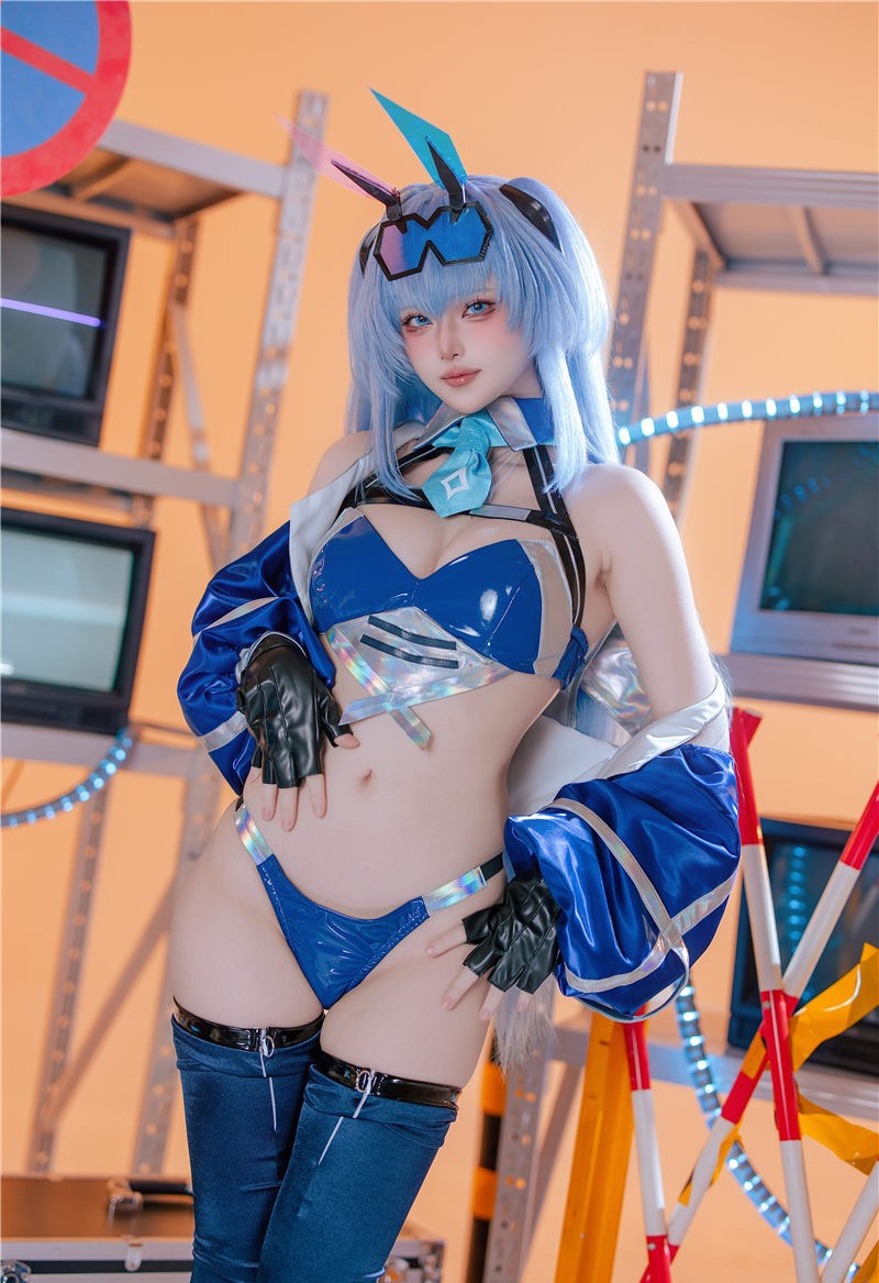 屿鱼 碧蓝航线 花园赛车服 [82P-785MB] 第2张