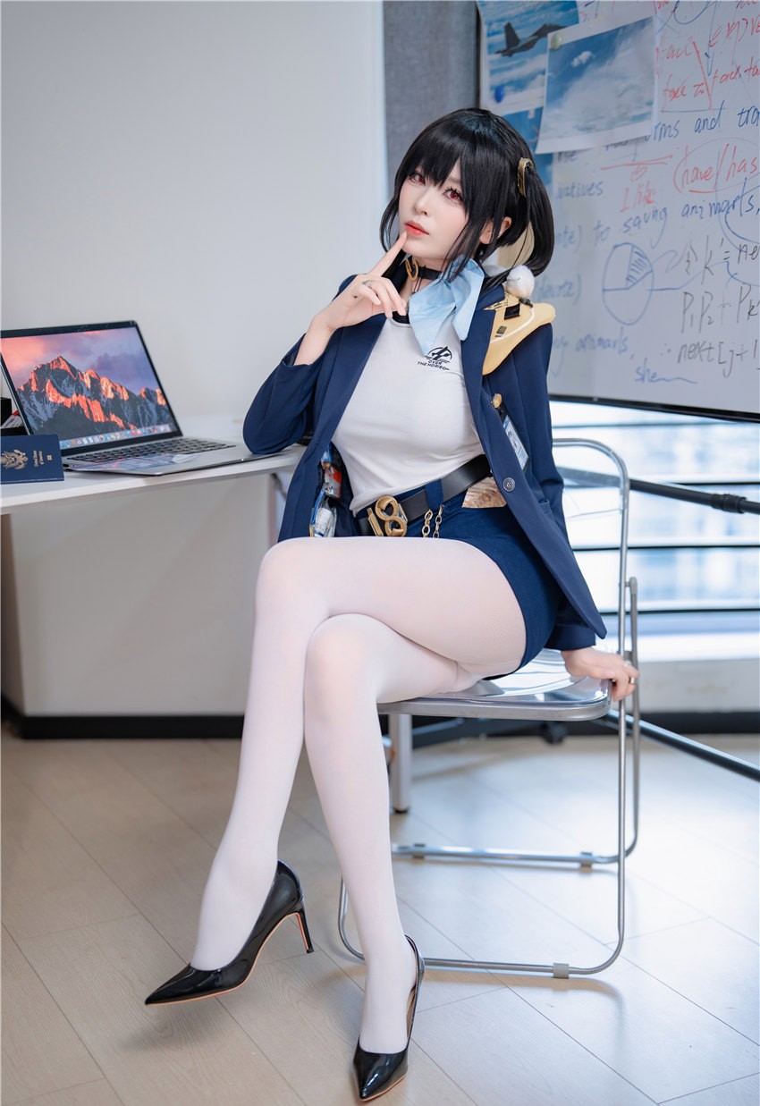 轩萧学姐 Nikke胜利女神 索拉[50P-161M] 第2张