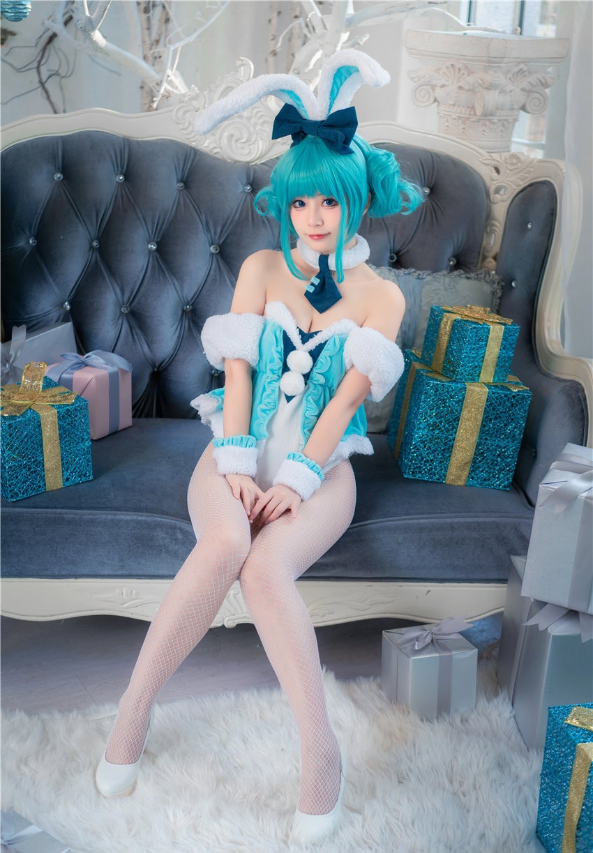 猫大人 初音白兔 [24P-280M] 第3张