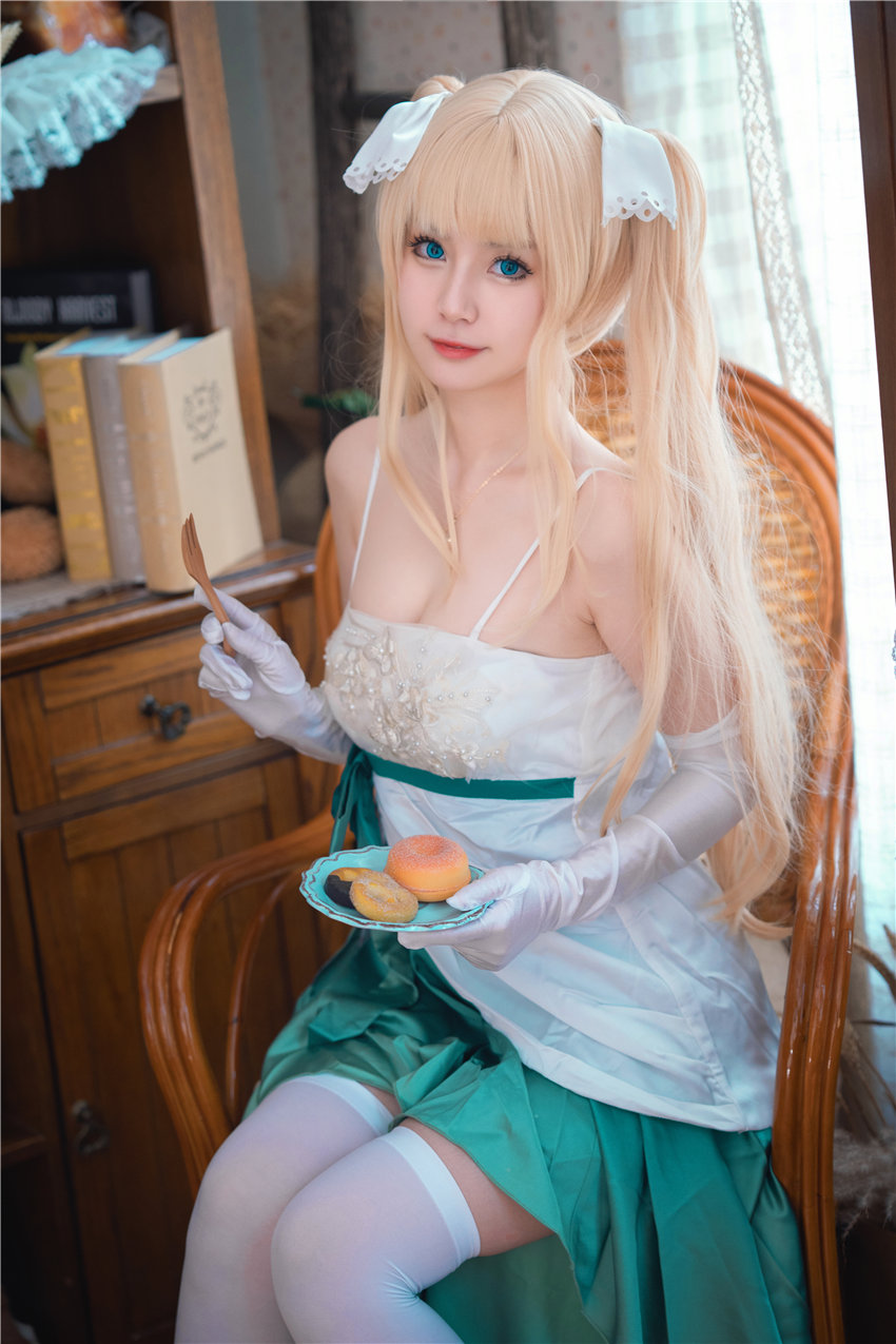 猫大人 礼服26 [26P-233M] 第2张