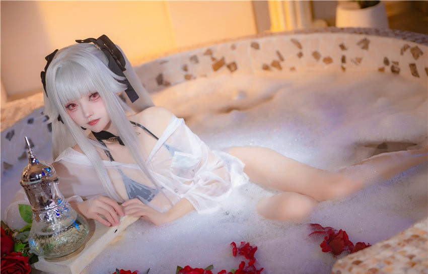 大大卷卷小卷 美少女万华镜 水池 [34P1V-994M] 第1张